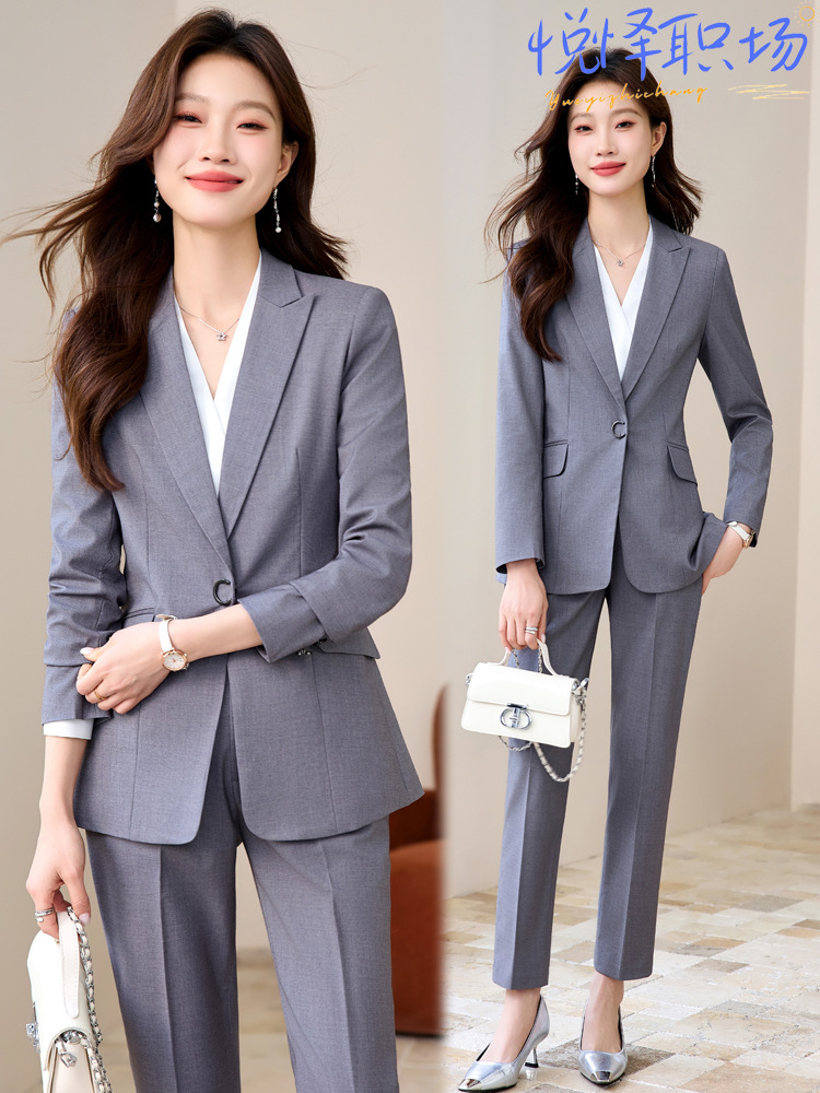 Women Formal Wear Store - Damespak: Professionele kleding met een goddelijke