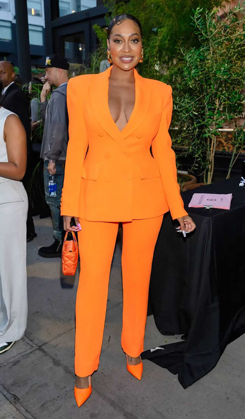 Women'S Formal Jackets To Wear With Dresses - Aangepaste oranje lente damesbroekensets Designer dames