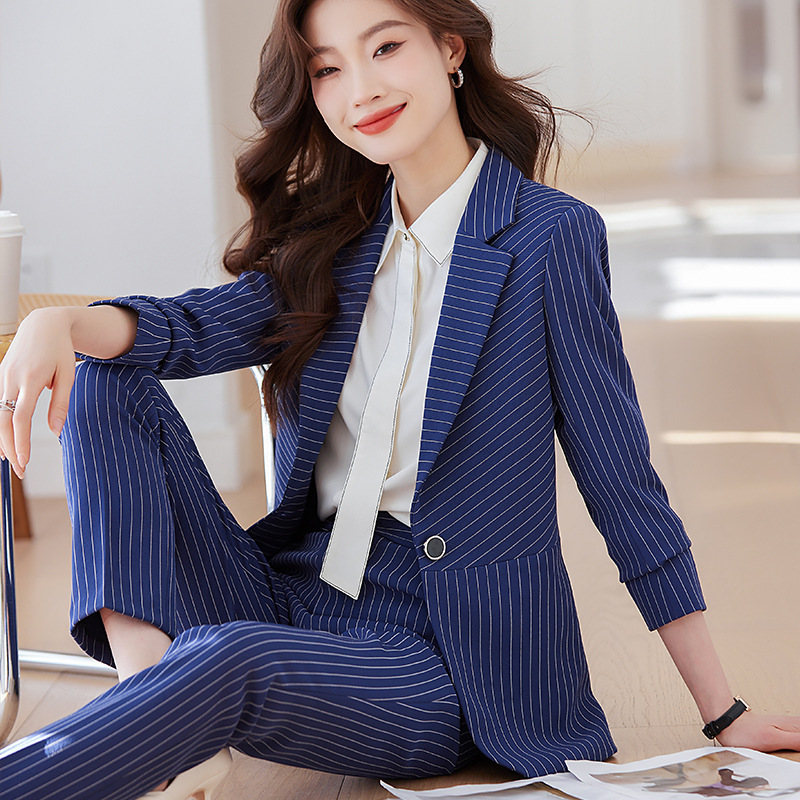 Blauw gestreept pak voor dames - Women Formal Wear Store recensie en prijs