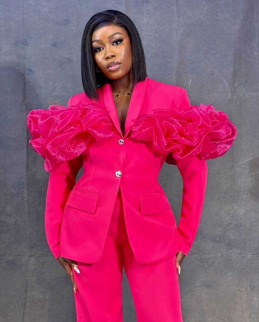 Aangepaste hete roze vrouwen b - Women'S Formal Jackets To Wear With Dresses recensie en prijs